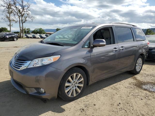 5TDYK3DC8DS387239 - 2013 TOYOTA SIENNA XLE CHARCOAL photo 1