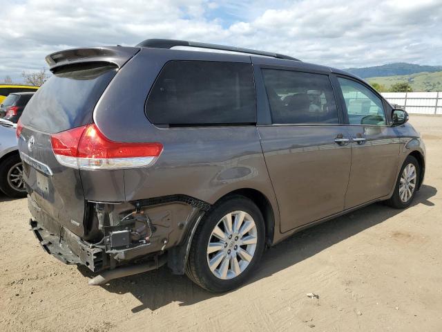 5TDYK3DC8DS387239 - 2013 TOYOTA SIENNA XLE CHARCOAL photo 3