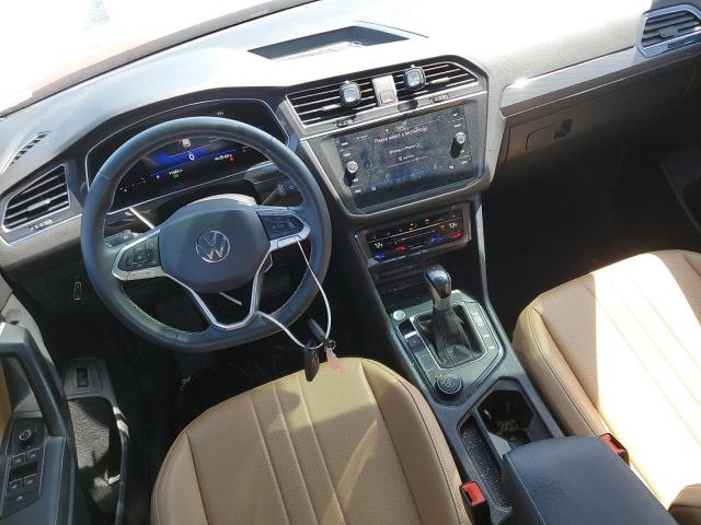 3VV2B7AX7NM068163 - 2022 VOLKSWAGEN TIGUAN SE Rot Foto 8