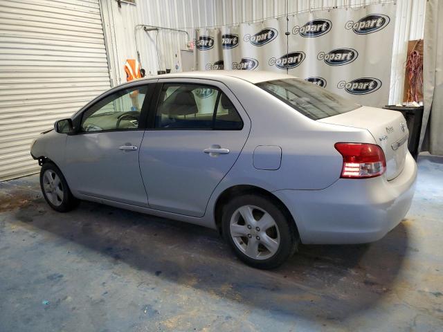 JTDBT923281278691 - 2008 TOYOTA YARIS BASE SILVER photo 2