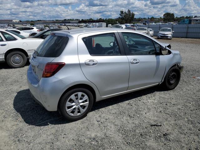 VNKKTUD36HA073303 - 2017 TOYOTA YARIS L SILVER photo 3