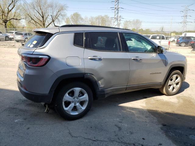 3C4NJDBB6KT733569 - 2019 JEEP COMPASS LATITUDE GRAY photo 3