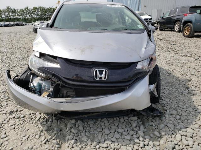 JHMGK5H54HS012589 - 2017 HONDA FIT LX SILVER photo 5