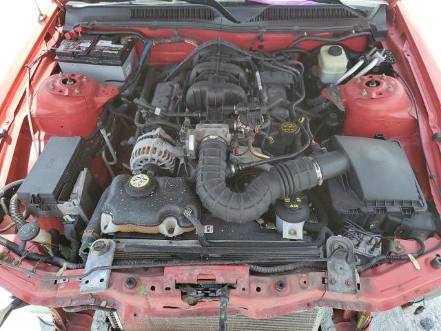 1ZVFT84N465217551 - 2006 FORD MUSTANG RED photo 11