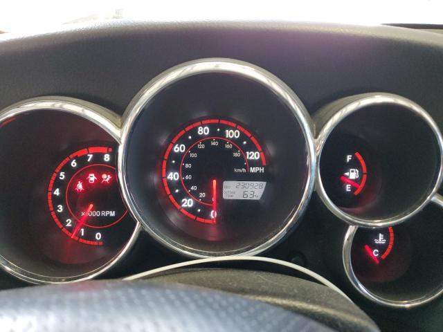 2T1KR32E86C622241 - 2006 TOYOTA COROLLA MA XR WHITE photo 9