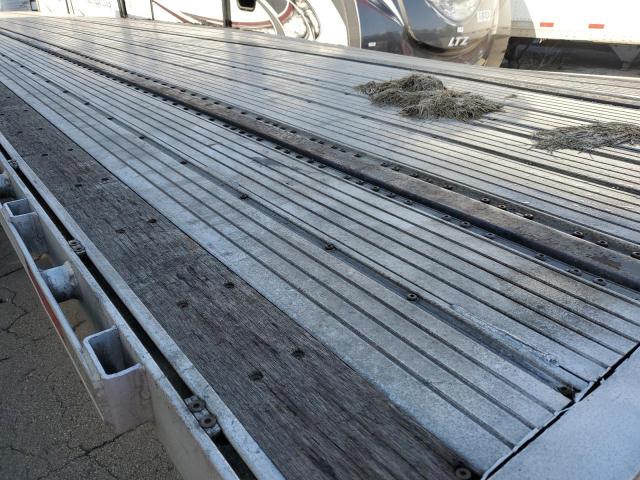1UYFS2484K5523903 - 2019 UTILITY FLATBED TR Gümüş foto 5