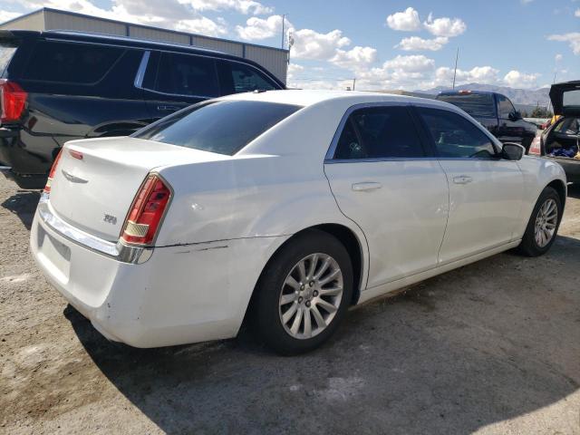 2C3CCAAG2CH107853 - 2012 CHRYSLER 300 WHITE photo 3