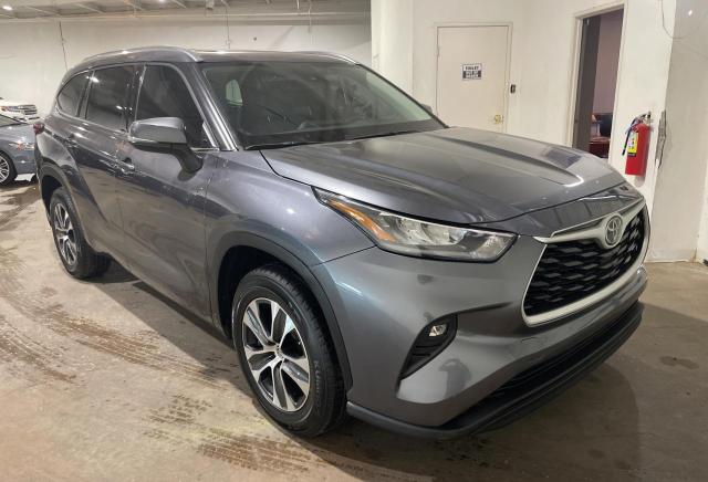 2021 TOYOTA HIGHLANDER XLE, 