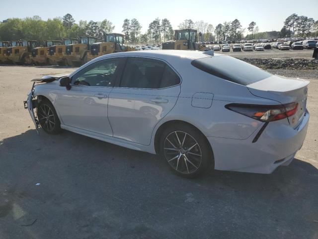 4T1G11AK1RU261933 - 2024 TOYOTA CAMRY SE NIGHT SHADE WHITE photo 2