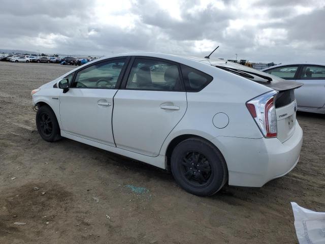 JTDKN3DU4F0457038 - 2015 TOYOTA PRIUS WHITE photo 2