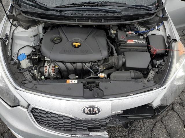 KNAFK4A63G5617448 - 2016 KIA FORTE LX SILVER photo 11