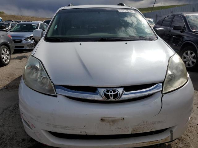 5TDZA22C16S544407 - 2006 TOYOTA SIENNA XLE WHITE photo 5