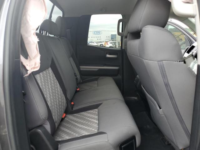 5TFUW5F13KX848543 - 2019 TOYOTA TUNDRA DOUBLE CAB SR/SR5 GRAY photo 10