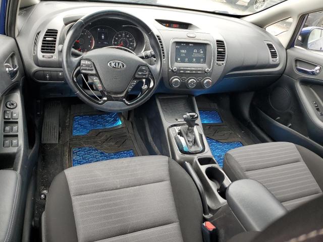 3KPFL4A72HE103881 - 2017 KIA FORTE LX BLUE photo 8