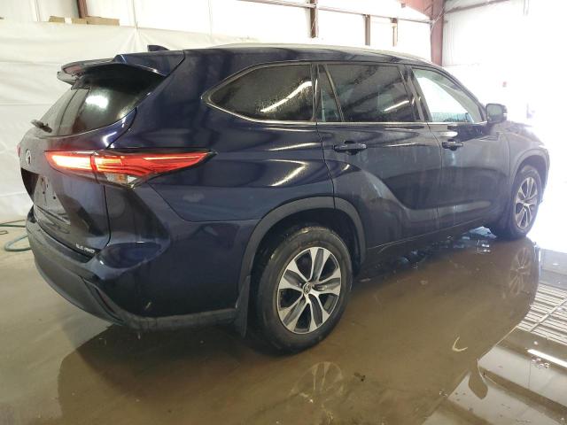 5TDHZRBH8NS566380 - 2022 TOYOTA HIGHLANDER XLE 蓝色 照片 3
