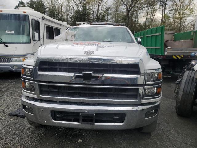 1HTKHPVM0PH687050 - 2023 CHEVROLET SILVERADO MEDIUM DUTY WHITE photo 5