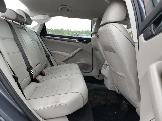 1VWDT7A37HC051027 - 2017 VOLKSWAGEN PASSAT R-LINE ლურჯი ფოტო 10