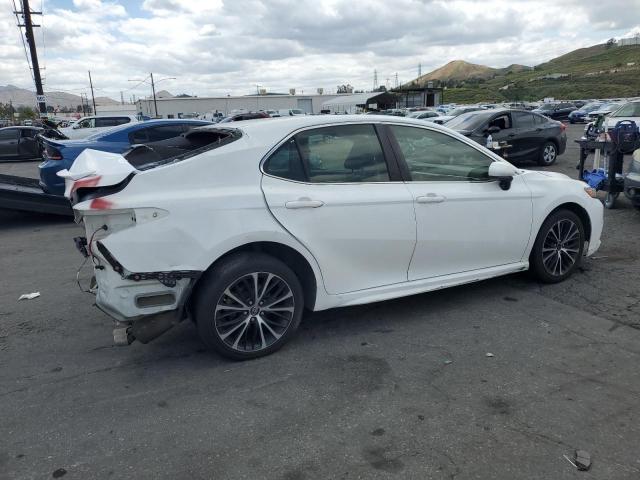 JTNB11HK3J3048718 - 2018 TOYOTA CAMRY L WHITE photo 3