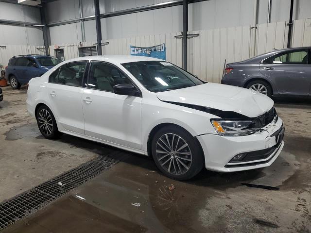 3VWD17AJ5GM395280 - 2016 VOLKSWAGEN JETTA SPORT WHITE photo 4