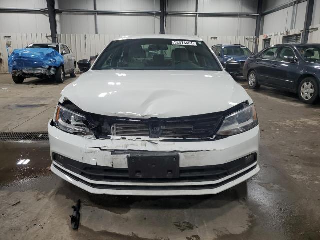 3VWD17AJ5GM395280 - 2016 VOLKSWAGEN JETTA SPORT WHITE photo 5