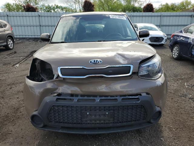 KNDJN2A29G7260223 - 2016 KIA SOUL TAN photo 5