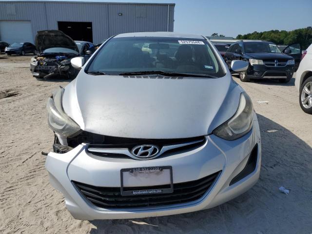 5NPDH4AE8GH690489 - 2016 HYUNDAI ELANTRA SE SILVER photo 5