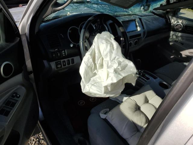 3TMJU4GNXBM119515 - 2011 TOYOTA TACOMA DOUBLE CAB PRERUNNER SILVER photo 8