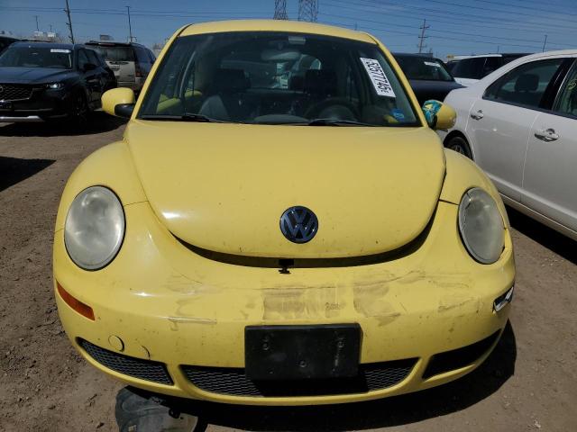 3VWPW3AG0AM007584 - 2010 VOLKSWAGEN NEW BEETLE YELLOW photo 5