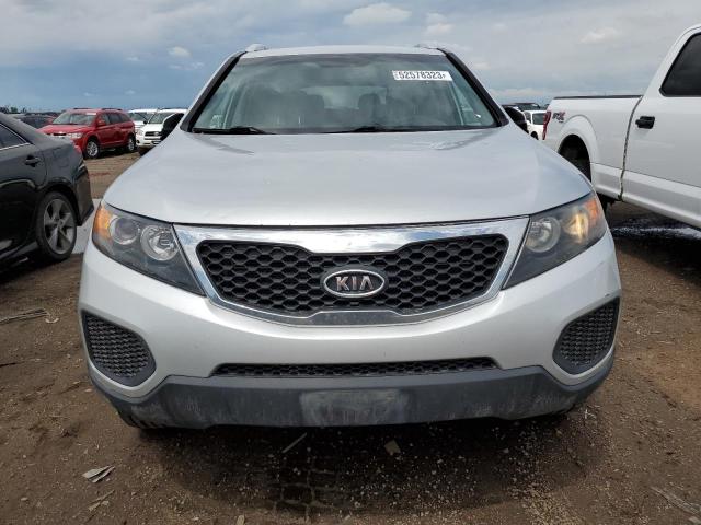 5XYKTDA21DG411897 - 2013 KIA SORENTO LX SILVER photo 5