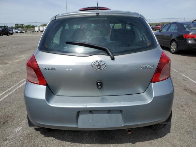 JTDJT923085144556 - 2008 TOYOTA YARIS SILVER photo 6