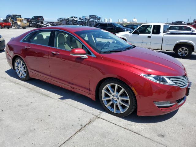 3LN6L2J9XDR824342 - 2013 LINCOLN MKZ RED photo 4