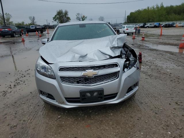 1G11H5SA6DF179379 - 2013 CHEVROLET MALIBU LTZ ვერცხლისფერი ფოტო 5