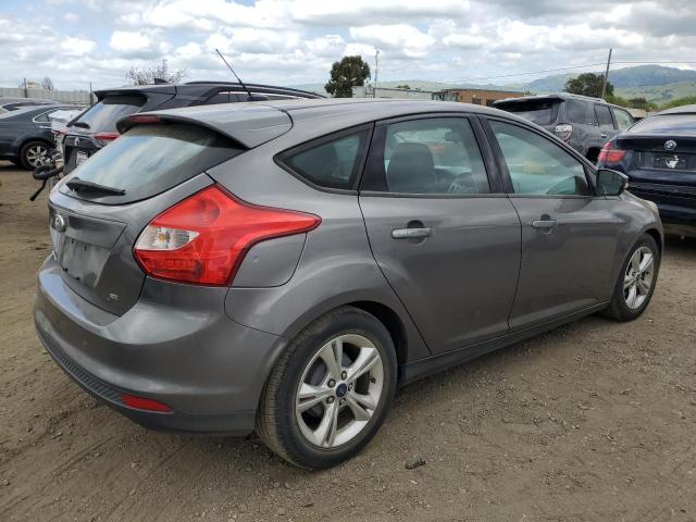 1FADP3K2XEL211182 - 2014 FORD FOCUS SE GRAY photo 3