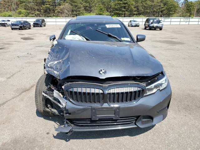 3MW5R7J55K8B02446 - 2019 BMW 330XI GRAY photo 5