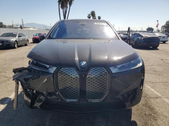 WB523CF05SCT96190 - 2025 BMW IX XDRIVE50 BLACK photo 5