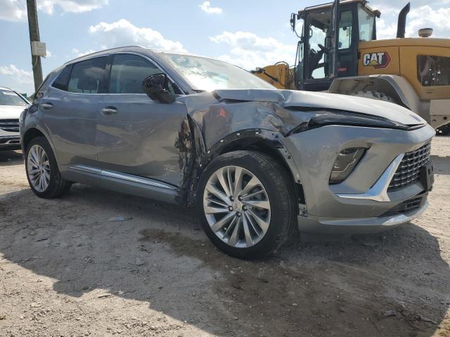 LRBFZSE44RD058379 - 2024 BUICK ENVISION AVENIR SILVER photo 4