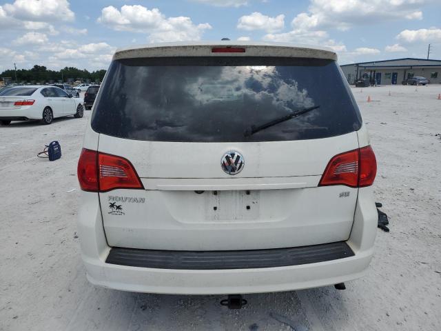 2V4RW3D10AR166736 - 2010 VOLKSWAGEN ROUTAN SE WHITE photo 6