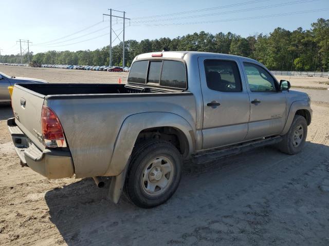 3TMJU4GN3EM156586 - 2014 TOYOTA TACOMA DOUBLE CAB PRERUNNER SILVER photo 3