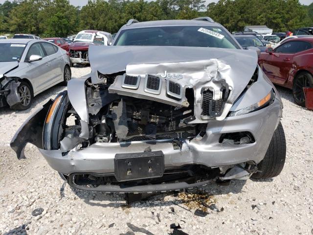 1C4PJLLB2JD615489 - 2018 JEEP CHEROKEE LATITUDE PLUS SILVER photo 5