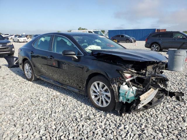 4T1C11AK0MU553872 - 2021 TOYOTA CAMRY LE BLACK photo 4