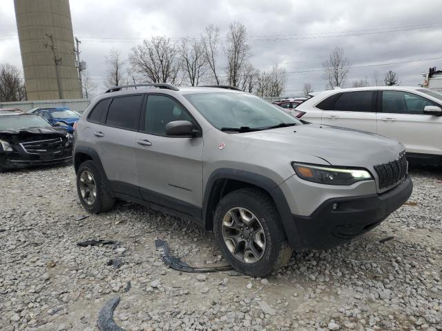 1C4PJMBX2KD186536 - 2019 JEEP CHEROKEE TRAILHAWK SILVER photo 4