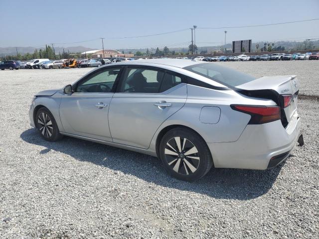 1N4BL4DV0NN381541 - 2022 NISSAN ALTIMA SV SILVER photo 2