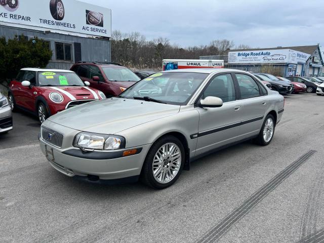 YV1TS94D711155885 - 2001 VOLVO S80 SILVER photo 2