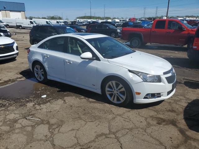 1G1PG5SB2E7389981 - 2014 CHEVROLET CRUZE LTZ WHITE photo 4