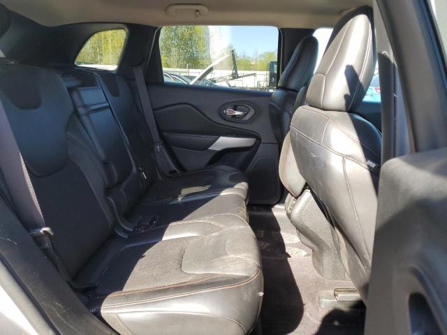 1C4PJMBXXJD619860 - 2018 JEEP CHEROKEE TRAILHAWK SILVER photo 11