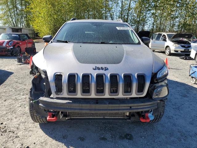 1C4PJMBXXJD619860 - 2018 JEEP CHEROKEE TRAILHAWK SILVER photo 5