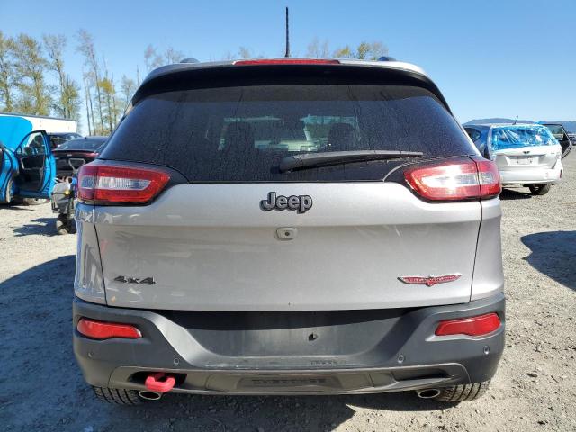 1C4PJMBXXJD619860 - 2018 JEEP CHEROKEE TRAILHAWK SILVER photo 6