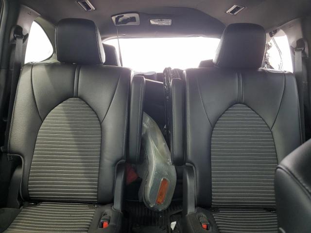 5TDKDRBH6PS509182 - 2023 TOYOTA HIGHLANDER L GRAY photo 10