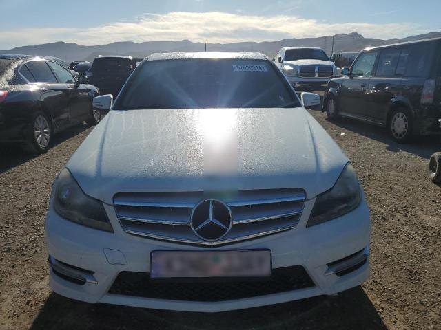 WDDGF4HBXCR209469 - 2012 MERCEDES-BENZ C 250 WHITE photo 5