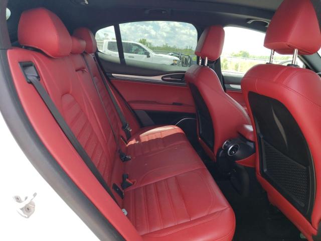 ZASFAKNN7J7C01045 - 2018 ALFA ROMEO STELVIO TI SPORT WHITE photo 10